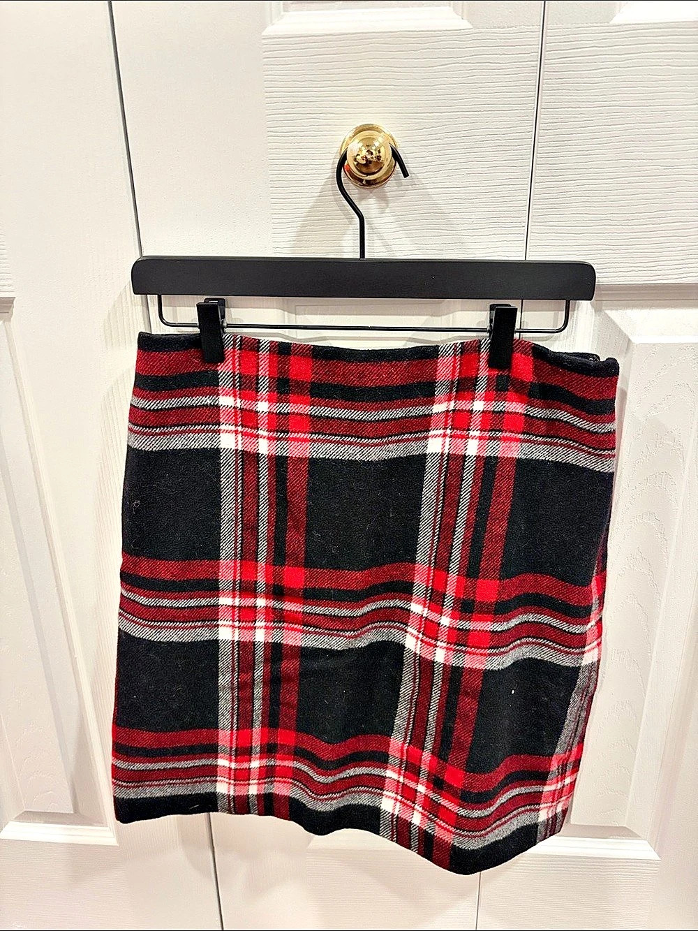 Talbots Plaid Wool-Blend A-Line Skirt Mini Skirt Black & Red Size 6